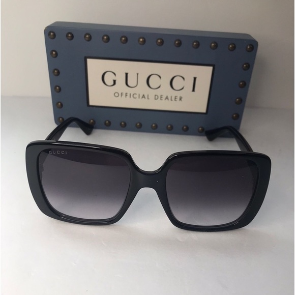 Authentic Gucci Grey Gradient Square Ladies Sunglasses GG0632S 001 - Picture 7 of 16